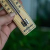 Комнатный термометр с усиленной защитой капиллярной капсулы (-30°C до +50°C) 20см - 4 ['внутренний термометр', ' комнатный термометр', ' термометр для помещений', ' домашний термометр', ' термометр', ' деревянный комнатный термометр', ' термометр с читабельной шкалой', ' термометр с усиленной защитой капиллярной капсулы']