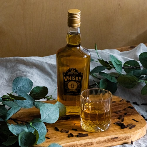 Бутылка 0,5 л с завинчивающейся крышкой, принт на бутылке "Whisky" - 4 шт. - 12 ['бутылка для домашнего виски', ' бутылка для виски', ' стеклянная бутылка с завинчивающейся крышкой', ' бутылка с завинчивающейся крышкой', ' стеклянная бутылка 500 мл', ' бутылка 0', '5 л', ' бутылки с принтом', ' бутылка с принтом']